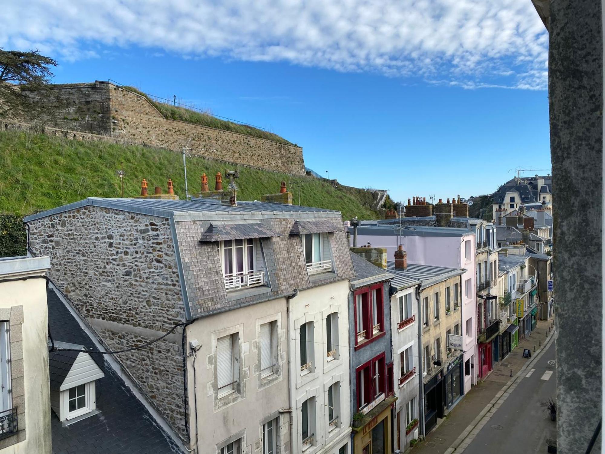 La Petitevillaise Granville Bagian luar foto